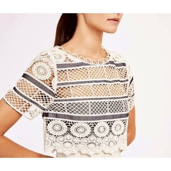 Elie Tahari Sz S 4 Cropped Crochet Lace Chambray Ivory Blue Skirt Top 2pc Set - Picture 3 of 16